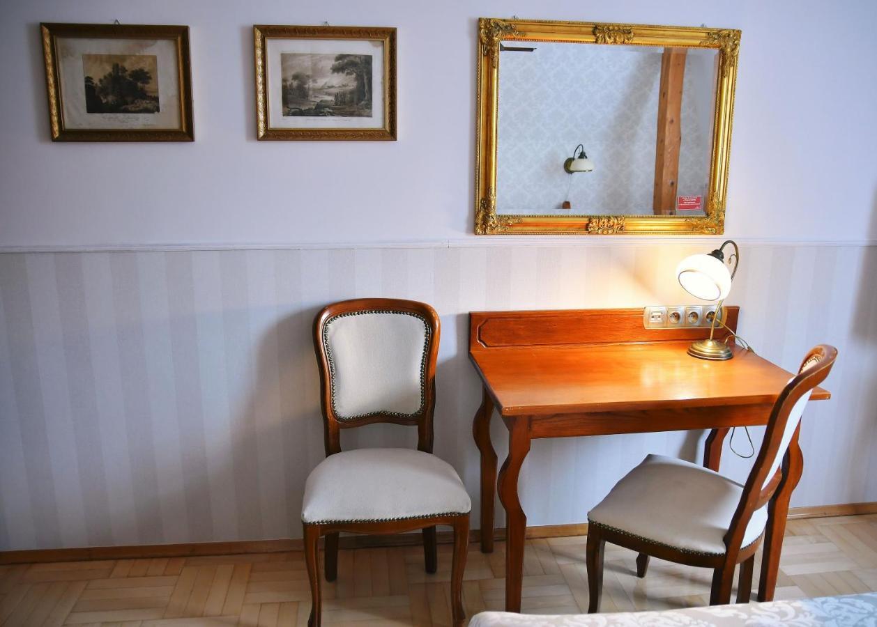 Hotel Sniezka Krosno Exteriér fotografie